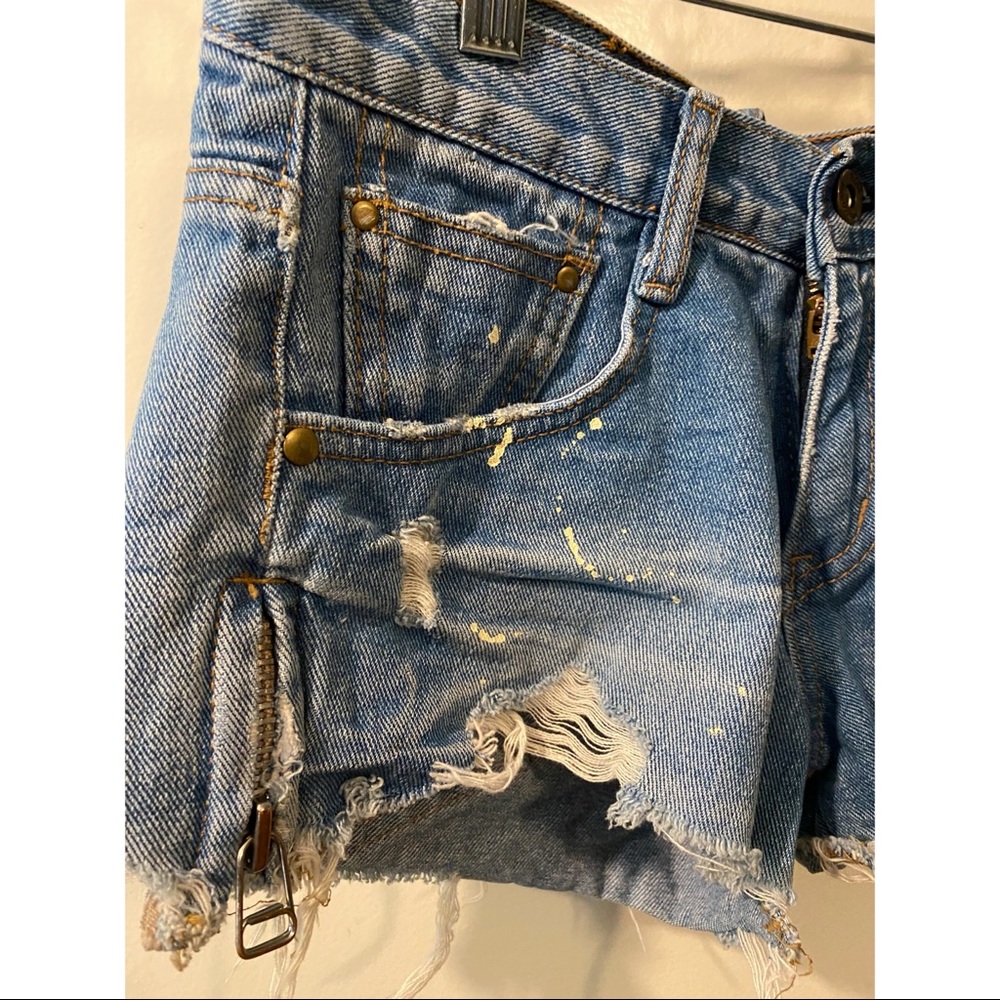 Aing Company Vintage 1979 denim shorts size medium